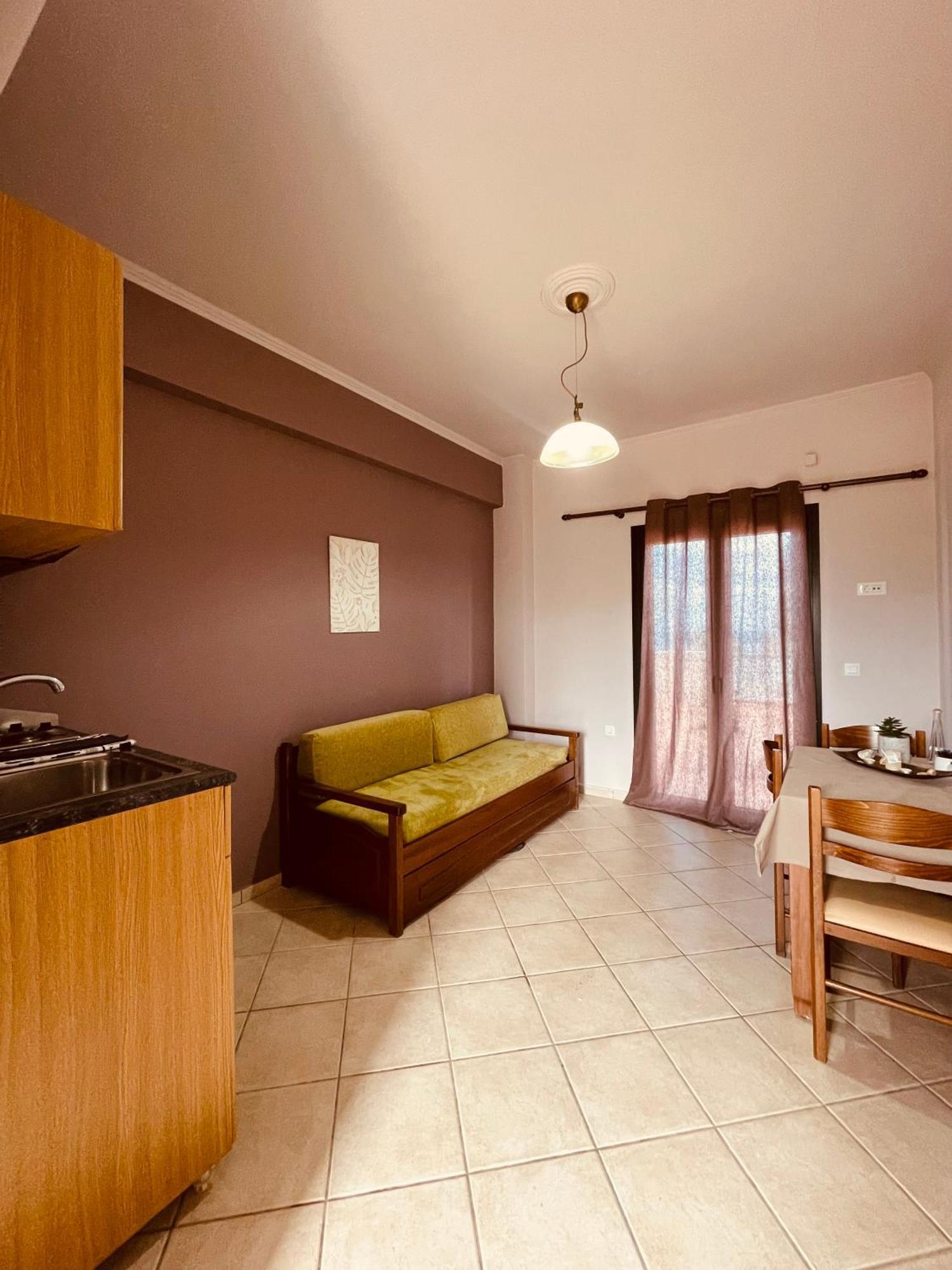 Girogiali Apts Appartement