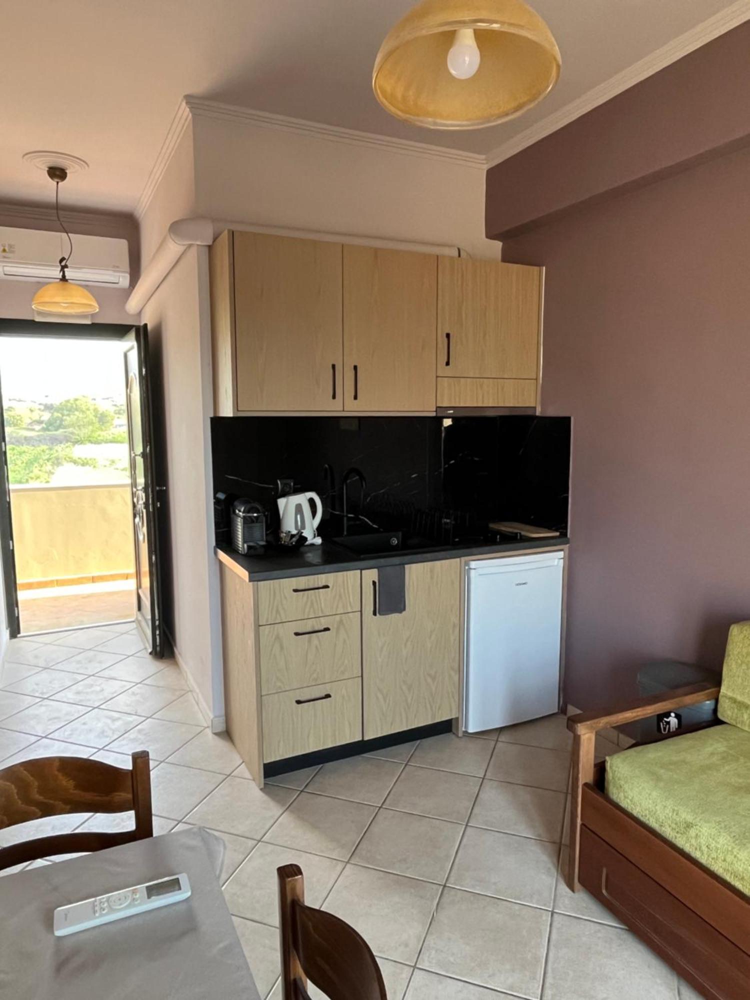Girogiali Apts