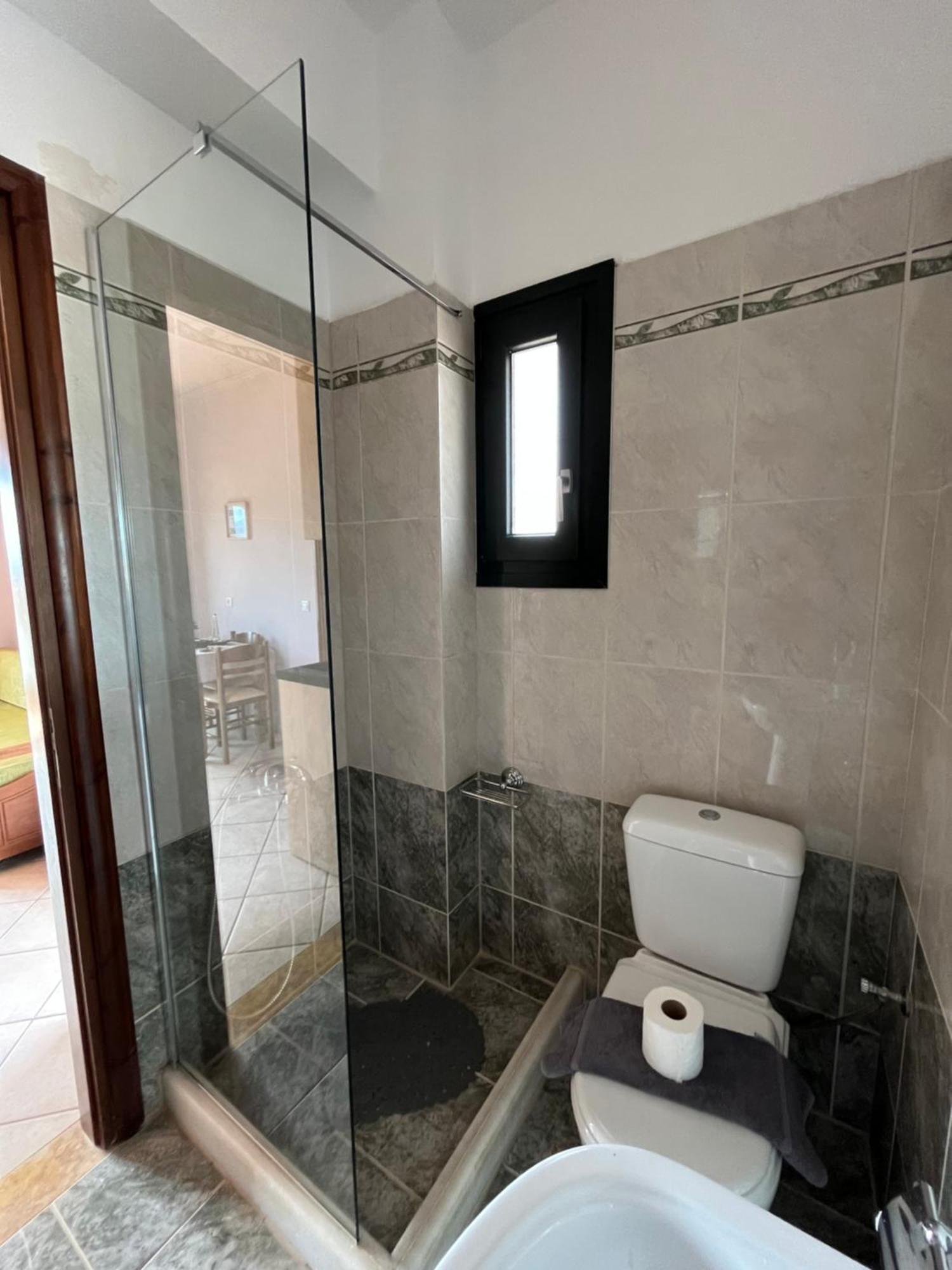 Апартаменты Girogiali Apts